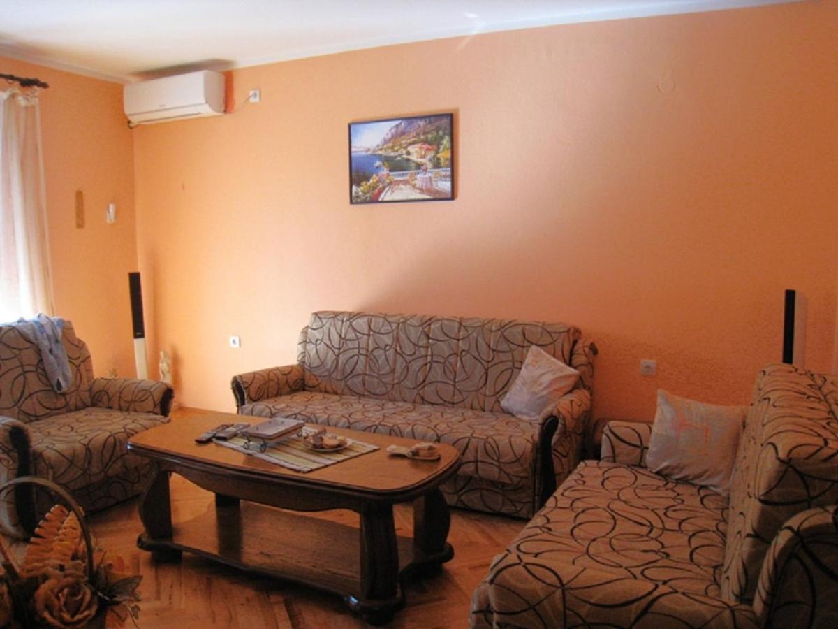 Apartment Stana Petrovac Exteriér fotografie